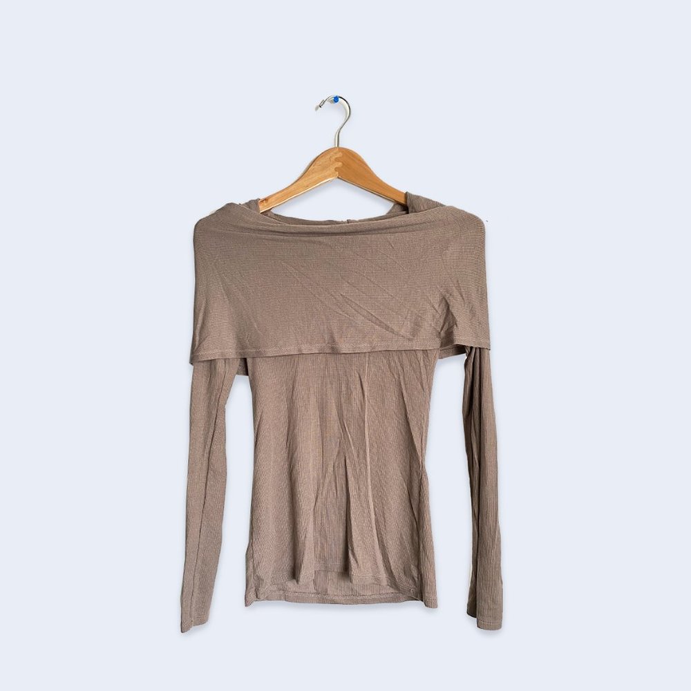 VS Off the Shoulder Knit Long Sleeve